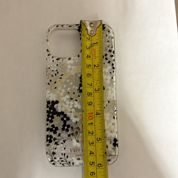 KateSpade Iphone 15/14/13 Phone case-Wireless charge and 5G compatible - Picture 9 of 10